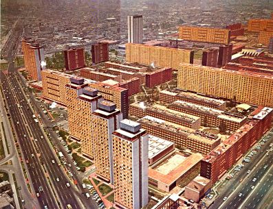 El Conjunto Habitacional Nonoalco-Tlatelolco  es una de las obras más reconocidas de Mario Pani en la CDMX. Especial