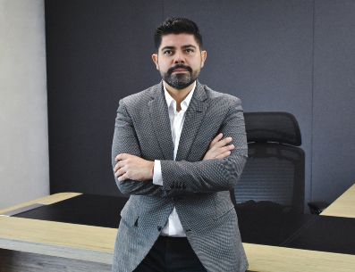 Abelardo Arreola Gutiérrez asumió la dirección general de Grupo Reqüiez en enero de 2020 luego de ser liderado durante 35 años por su padre, Abelardo Arreola Jiménez. CORTESÍA