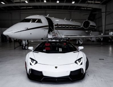 Aquí te decimos las diferencias entre viajar en un carro y un avión. Pinterest/zedge.net