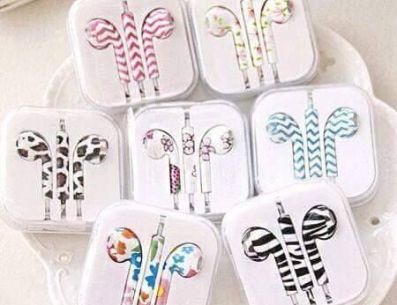 Unos auriculares ideales perfectos para ti. Pinterest/Esra Aliti