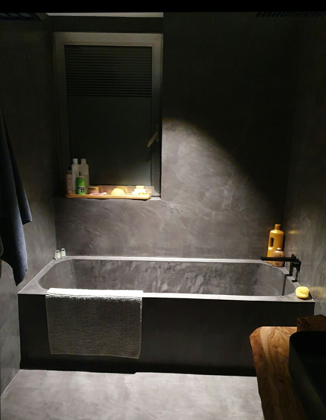 Sin duda alguna una tendencia que nos puede ayudar a mejorar nuestro baño. Pinterest/Anuska Al