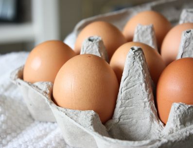 Los huevos o "blanquillos" como también se les conoce, son un ingrediente base de un sin fin de platillos. UNSPLASH/Morgane Perraud
