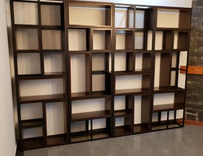 Los libreros modulares son los favoritos para colocar libros y artículos de decoración. Especial