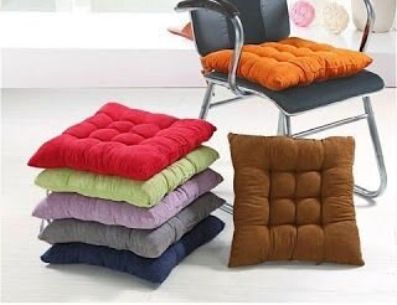 Decora tus sillas con estos bonitos cojines. Pinterest/lodijoella.net