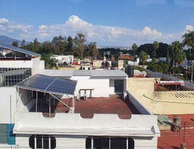 Una instalación de celdas solares es una inversión positiva para los hogares en México. Espacios