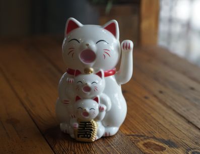 El Maneki NEki está relacionado con la atracción de la buena suerte al hogar. PIXABAY/ sigitnurwicaks