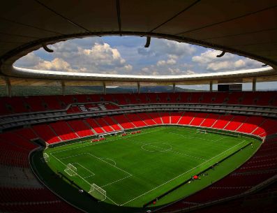 El Estadio Akron fue inaugurado el viernes 30 de julio de 2010. Espacios