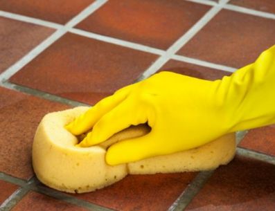 Despercudir las juntas de nuestros pisos puede convertirse en una tarea sencilla si aplicamos los remedios correctos. PINTEREST/ jardinería de huertos y hogar
