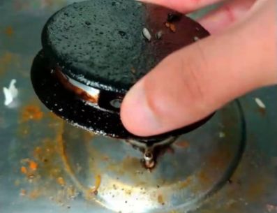Los quemadores de las estufas pueden ser sencillos de limpiarse siempre y cuando apliques las técnicas e ingredentes adecuados. PINTEREST/ fb.watch