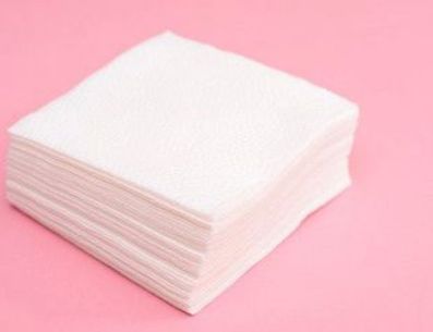 De las diferentes marcas de servilletas que se evaluaron, solamente tres de ellas lograron obtener las mejores calificaciones por parte de la Profeco. PINTEREST/ Freepik