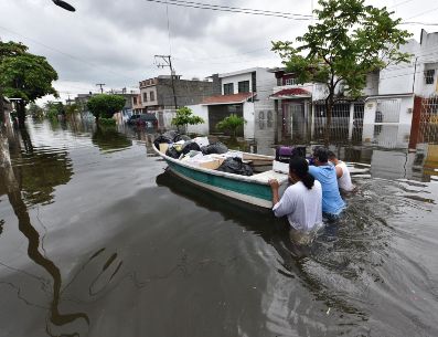 Existen zonas de las ciudades que por su orientación geofráfica se inundan, detecta si tu colonia es una zona de riesgo y toma precauciones. Espacios