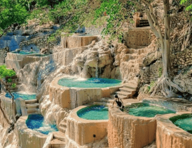 En el ejido La Mesa se encuentra el Parque acuático "La Gloria", en el cual se encuentran la cascada "Cola de Caballo", y la poza "Corazón de la Gloria Tolantongo". PINTEREST