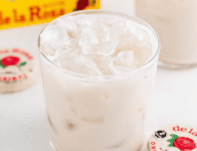 Agua fresca de mazapán con leche clavel. PINTEREST/ Broke Bank Vegan | Your Source for Stress-Free Vegan Recipes