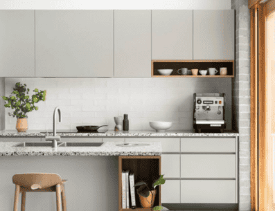 Aunque muchos quieren tener en casa una cocina de isla, es muy importante tener en cuenta ciertos detalles, como el tamaño de la cocina y el que queremos que tenga la misma isla. PINTEREST/ Barkly Cantilever