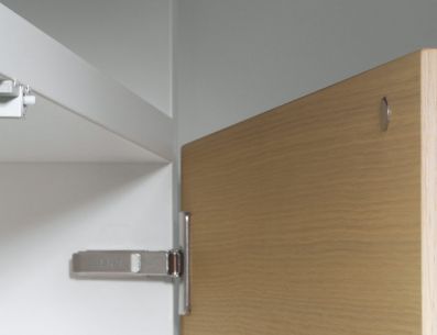 Con unos simples cuidados y revisiones periódicas, podrás evitar problemas y disfrutar de unas puertas en perfecto estado.Especial