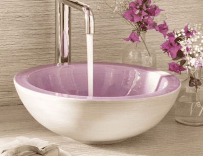 Además de su función básica y práctica para lavar tus manos, los lavamanos también desempeñan un papel importante en la estética del baño y pueden ser elementos decorativos capaces de reflejar el estilo y la personalidad de este espacio. PINTEREST/ El Mueble