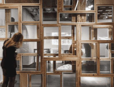 Además de cuidar el medio ambiente, adoptar la economía circular en la arquitectura también puede ayudar a aumentar el bienestar en los entornos. PINTEREST/ ArchDaily en Español