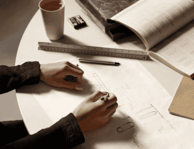 Para realizar un presupuesto para tu proyecto inmediatamente después de comprar tu casa, te sugerimos buscar un arquitecto cuyo estilo sea de tu gusto; no dudes en buscar buenas referencias para obtener el mejor resultado. PINTEREST/ Ana Degenaar