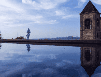 El Hotel Catedral La Paz, más que ser sólo un espacio de hospedaje, es una invitación a un modo de vida basado en la elegancia, el confort y la relajación en el corazón de BCS, así como a enamorarse de su arquitectura y diseño contemporáneo y elegante. Hotel Catedral La Paz/ https://www.hotelcatedral.mx/