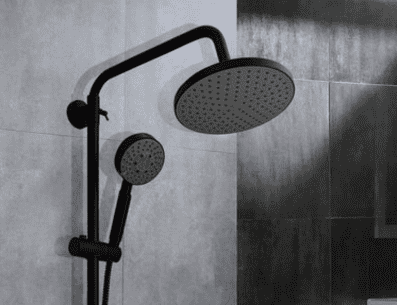 A la hora de escoger el modelo perfecto para tu baño, lo mejor es optar por opciones que te ofrezcan buena presión de agua y un amplio rango de temperaturas. PINTEREST/ Stretto Chile