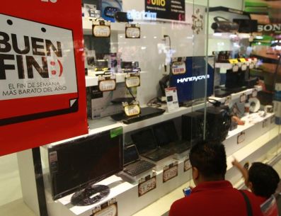 Investiga los precios, aprovecha las promociones y recuerda que hay muchas otras oportunidades para ahorrar dinero durante todo el año