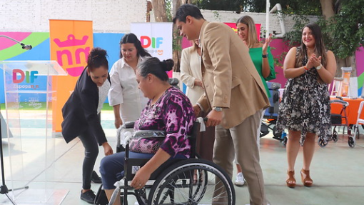 La entrega se realizó en las instalaciones del DIF Zapopan. ESPECIAL/Gobierno de Zapopan