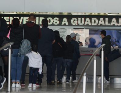 Lemus recordó que está pendiente la legislación para que las centrales camioneras, tanto del Estado como del país, cuenten con los mismos filtros de seguridad que los aeropuertos. EL INFORMADOR / ARCHIVO