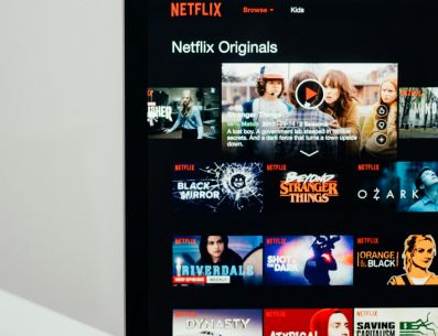 Estas son las series de Netflix que han hecho historia. UNSPLASH / C. DELUVIO