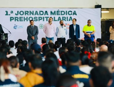 Gerardo Quirino Velázquez Chávez destacó la importancia de la capacitación y actualización de las y los paramédicos y rescatistas. ESPECIAL/Gobierno de Tlajomulco
