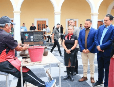 El Premio Jalisco —de carácter estatal— tendrá un presupuesto de 630 mil pesos, también repartidos en siete categorías. En tanto, el Premio Tlaquepaque —de nivel municipal— dispondrá de 500 mil pesos que se dividirán en diez categorías. ESPECIAL / Ayuntamiento de Tlaquepaque