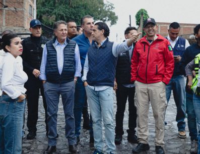 El Alcalde reafirmó su compromiso de apoyar a las familias afectadas tras este siniestro. ESPECIAL/Gobierno de Zapopan