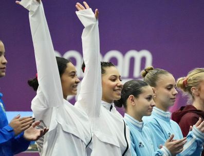 Junto a su compañera Verónica Saraí Borges Medina, Aixa Narumi de León Rodríguez firmó una sólida rutina para totalizar 45.05 puntos. ESPECIAL