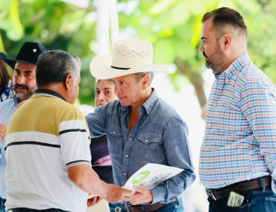 El municipio apoya con servicios médicos gratuitos integrales para las familias del sector. ESPECIAL/Gobierno de Tlajomulco