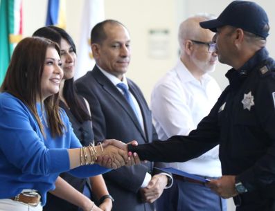 La Comisión Municipal de Carrera Policial determinó a los elementos acreedores al ascenso con base en sus resultados. ESPECIAL/Gobierno de Tlajomulco