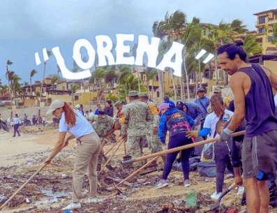 En Los Cabos, personas limpian la basura arrastrada por ríos y arroyos que crecieron debido a "Lorena". SUN / ARCHIVO