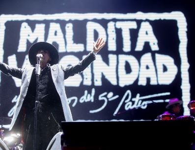 El circo abrió la carpa con "Para de perro", "Crudelia" y "Mare", que hicieron a la gente bailar el clásico slam en el que incluso aquellos que no participaban se llevaron un recuerdito a casa. EL INFORMADOR / ARCHIVO