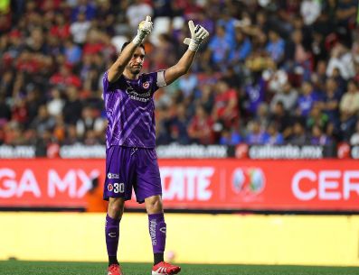 Sobrio, pero con personalidad, José de Jesús Corona debutó como profesional con el Atlas; después saltó al Tecos y en 2009 fichó con Cruz Azul, donde jugó gran parte de su carrera. IMAGO7