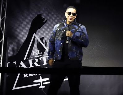 El disco, el primero del artista en tres años y lanzado bajo DY Records, cuenta con 19 canciones, aunque solo una colaboración, en el tema 'ABCD' junto al rapero cristiano Alex Zurdo. EFE / ARCHIVO