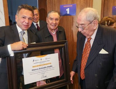 El tributo reunió a artistas como Mijares, Miriam Solís, la Orquesta de la Ópera de Jalisco, el Mariachi Vargas de Tecalitlán y la familia Muñiz. ESPECIAL/Gobierno de Jalisco