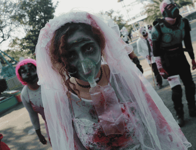 La idea es buscar moda y una alternativa que permita vestirse en Halloween un poco más arreglado, sin ir disfrazado. EL INFORMADOR / ARCHIVO