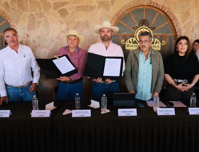 Eduardo Ron, reconoció el esfuerzo y la voluntad de la actual administración de Tlajomulco en apoyar de manera decidida y directa a los productores de maíz. ESPECIAL/Gobierno de Tlajomulco