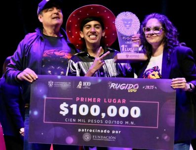 El triunfo fue para Roberto Saucedo, estudiante de la Preparatoria 17, quien se llevó el primer lugar y un estímulo de 100 mil pesos. EL INFORMADOR / H. Navarro