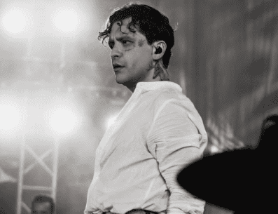 De ser vinculado a proceso, el esposo de Ángela Aguilar podría recibir una serie de medidas cautelares. INSTAGRAM