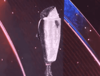 Al interior del traje, Leonora lució un enterizo con transparencia y brillos, los cuales pasaron inadvertidos sobre el llamativo forro anaranjado de su atuendo. ESPECIAL