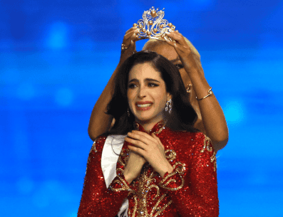 La corona de Miss Universo 2025, ahora en manos de Fátima Bosch, combina arte y lujo en una pieza de alto valor. EFE/R. Yongrit