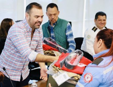 Desde las instalaciones del Centro Administrativo de Tlajomulco, Quirino reconoció de manera destacada el trabajo del personal operativo. ESPECIAL/Gobierno de Tlajomulco