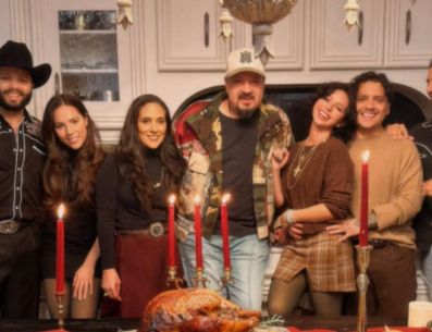 Los Aguilar compartieron una foto familiar por Acción de Gracias. INSTAGRAM/@angela_aguilar_