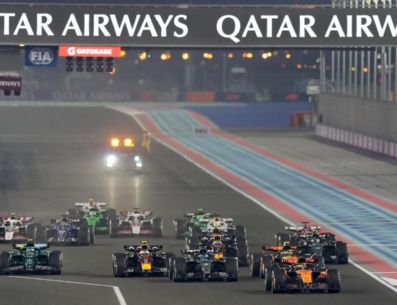 Con el Mundial más cerrado que nunca, Qatar será solo el preámbulo del gran desenlace que se vivirá en Abu Dhabi. El título está en el aire. EFE / A. Haider