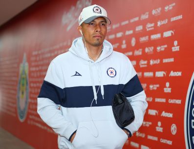 El inminente regreso de Ángel Sepúlveda obedecería a que el equipo rojiblanco afrontará las bajas en el ataque de Javier Hernández y Alan Pulido. IMAGO7