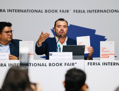 El libro reúne relatos, entrevistas, evidencia territorial y análisis de políticas públicas que documentan la evolución del Modelo de Cercanía y Corresponsabilidad. ESPECIAL/Gobierno de Tlajomulco